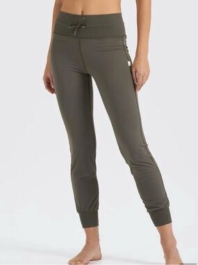 Vuori Oregano Daily Jogger